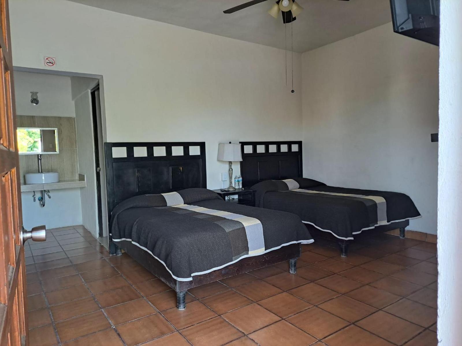 La Ilusion Hotel Campestre Y Balneario 파라스 데 라 푸엔테 외부 사진